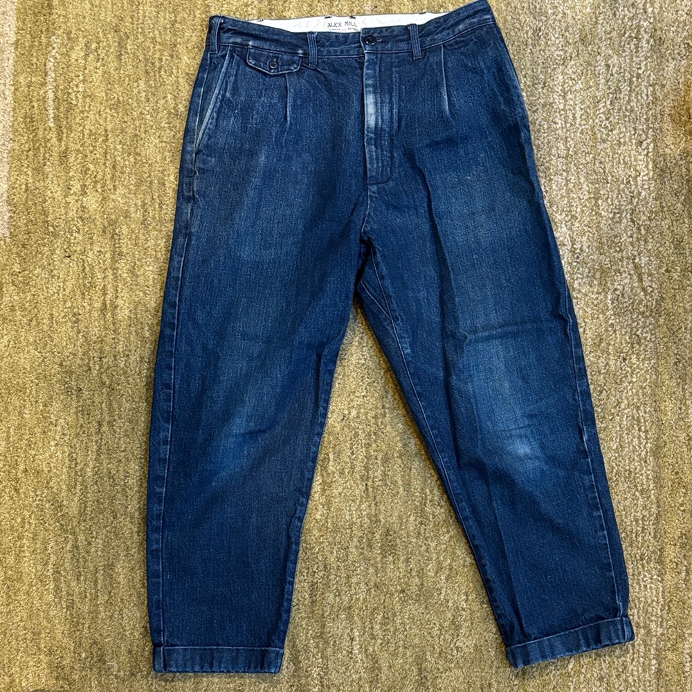 Alex Mill standard pleated pant in dark denim